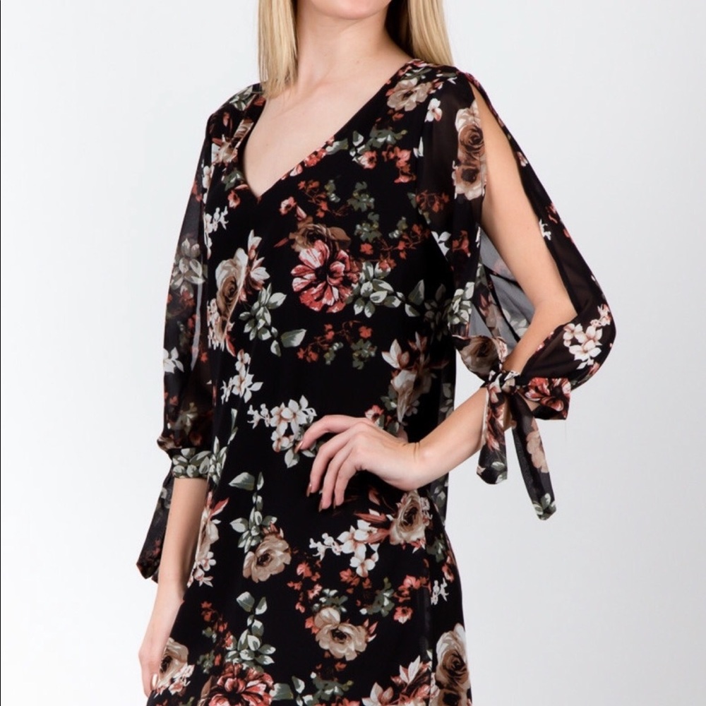 Tie-on Sleeve Floral Print Dress NWT
